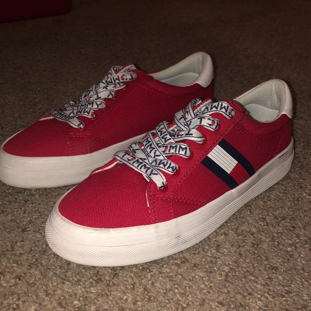 tommy hilfiger branded shoes